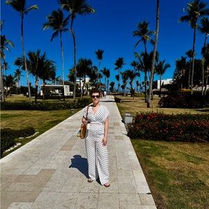 Meet your Posher, Diana